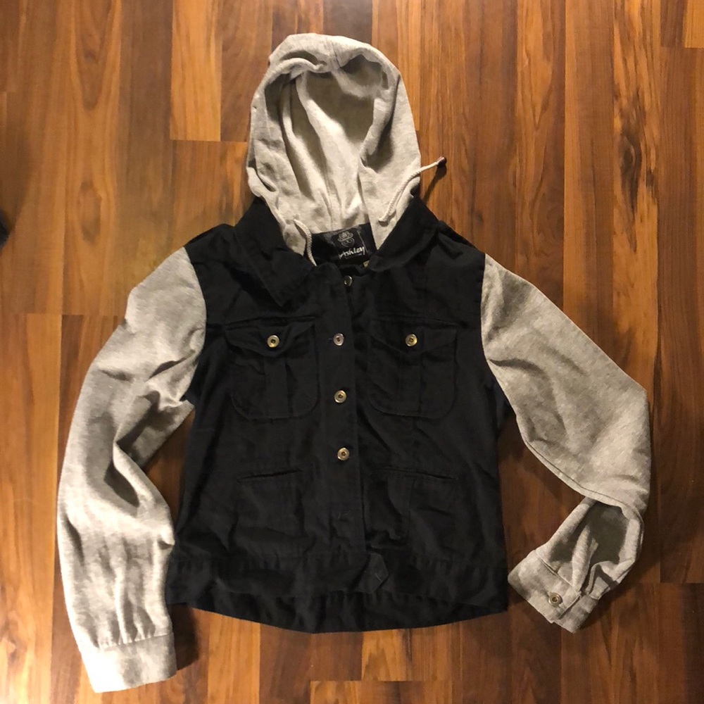 Lightweight jacket